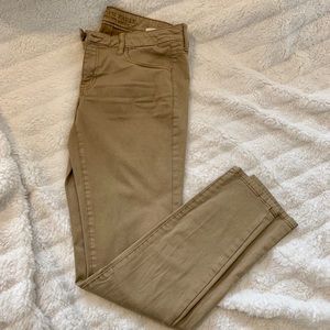 Khaki Super Stretch Jegging